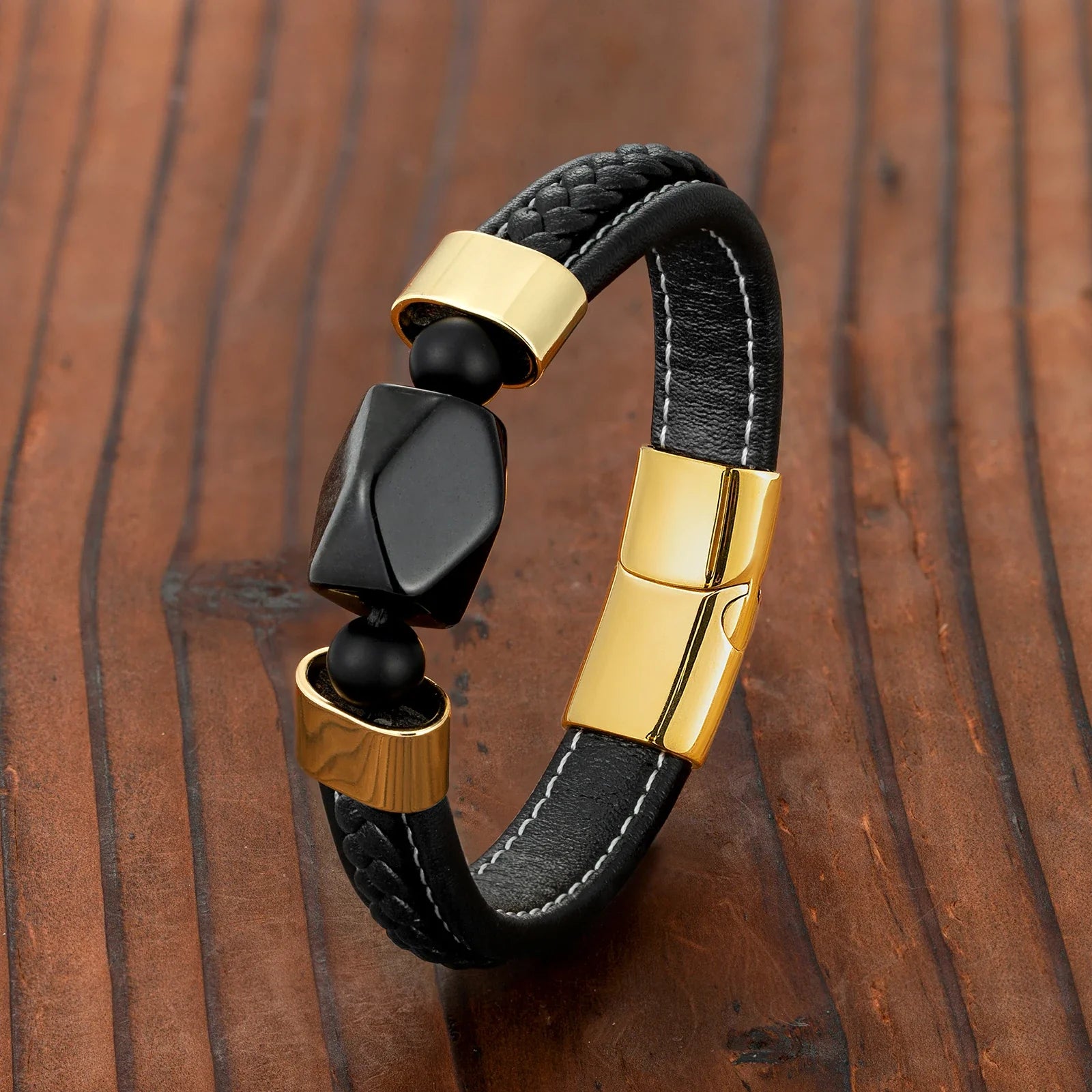 Pulseira Elegante Onix em Couro e Aço Inoxidável