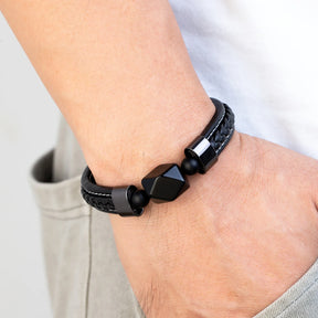 Pulseira Elegante Onix em Couro e Aço Inoxidável